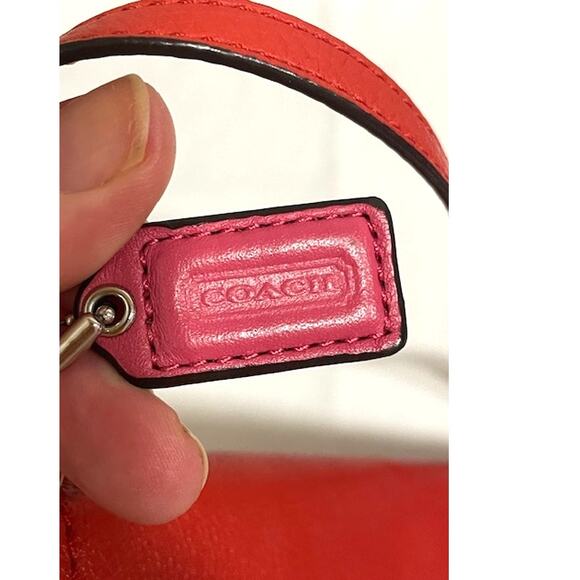 Coach Pebble Leather Clutch Shoulder Bag Wallet Red - Picture 4 of 10